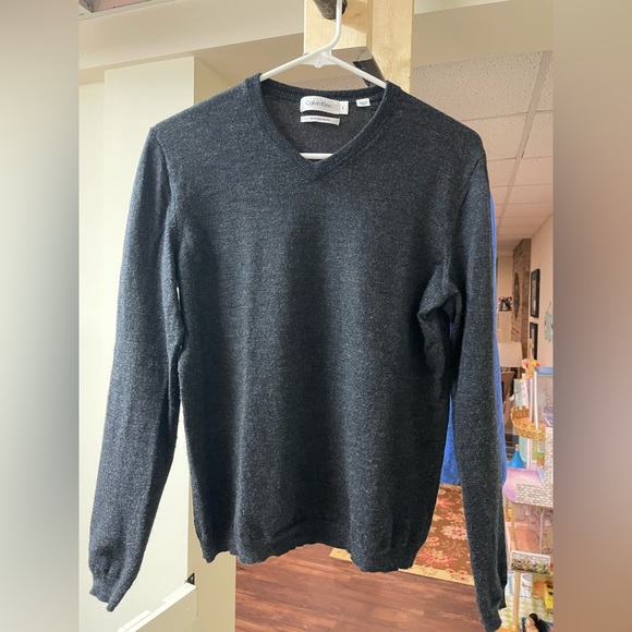 Dark Gray Calvin Klein Merino Wool Sweater - Picture 1 of 3